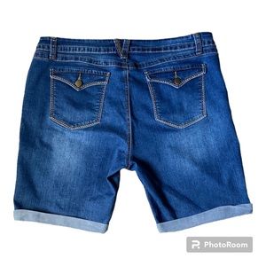 Blue Identity Denim Jean Cuffed Shorts Flap Button Back Pockets Size 16 P
